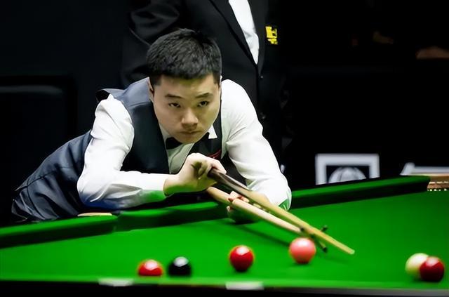 费赖堡中场 费赖堡中场