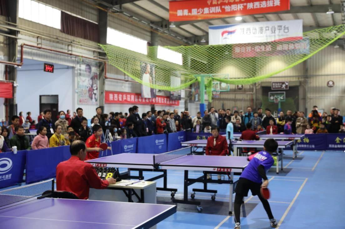 引发全场哗 引发全场哗